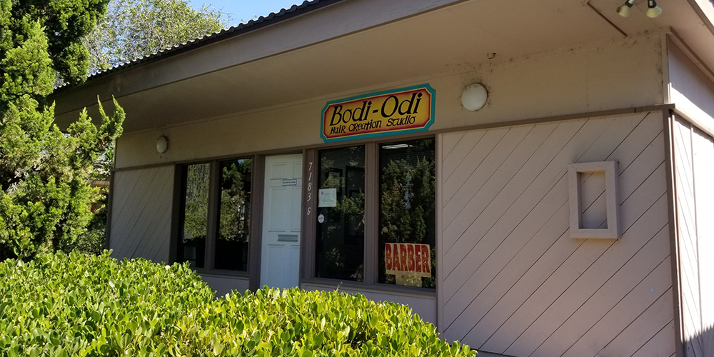 bodi-odi-black-hair-studio_inside-salon-outside